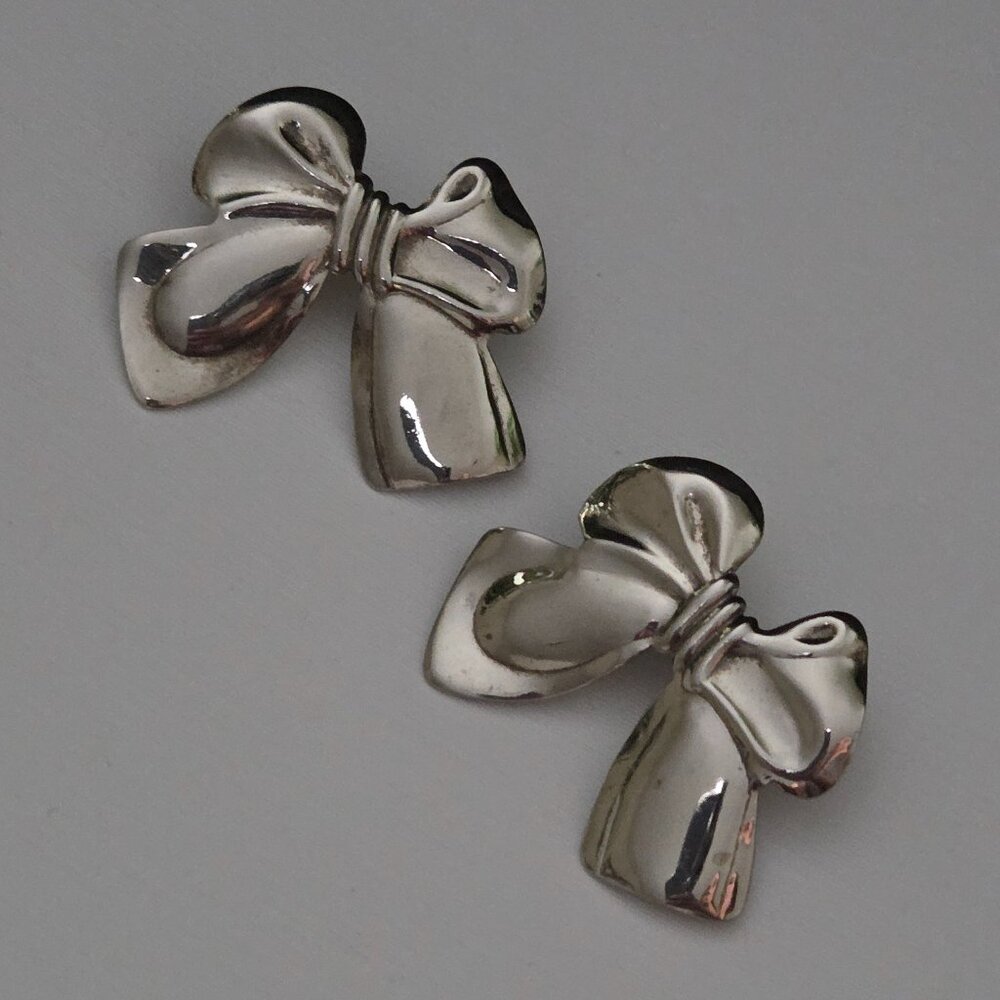 Vintage Silver Bow Metal Earrings
